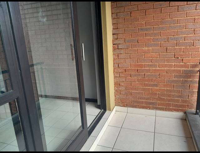 2 BEDROOM TOWNHOUSE FOR SALE IN GLENVISTA